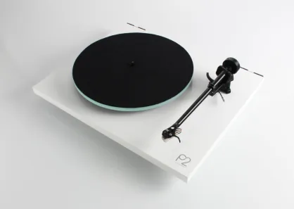 Rega Planar 2 (Carbon + Elys 2) Biały połysk | Salon Warszawa | RATY 0% lub RABAT | Autoryzowany Dealer | Negocjuj Cenę |