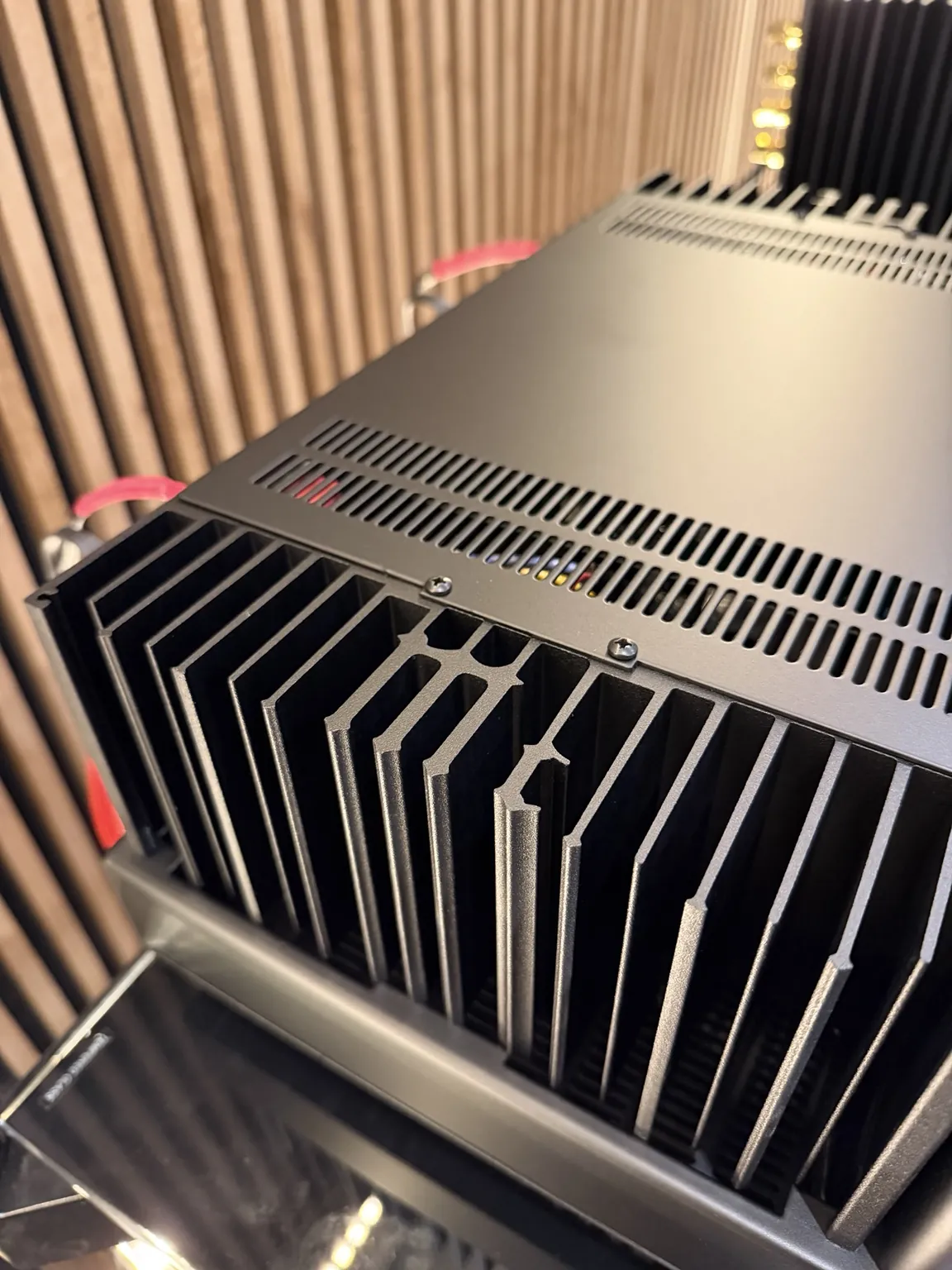 Radiator McIntosh MAC7200