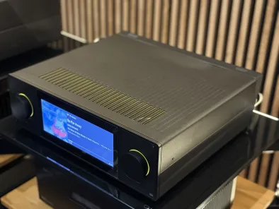 Arcam Radia SA45 - Moc i funkcjonalność zaklęta w jednym kartonie